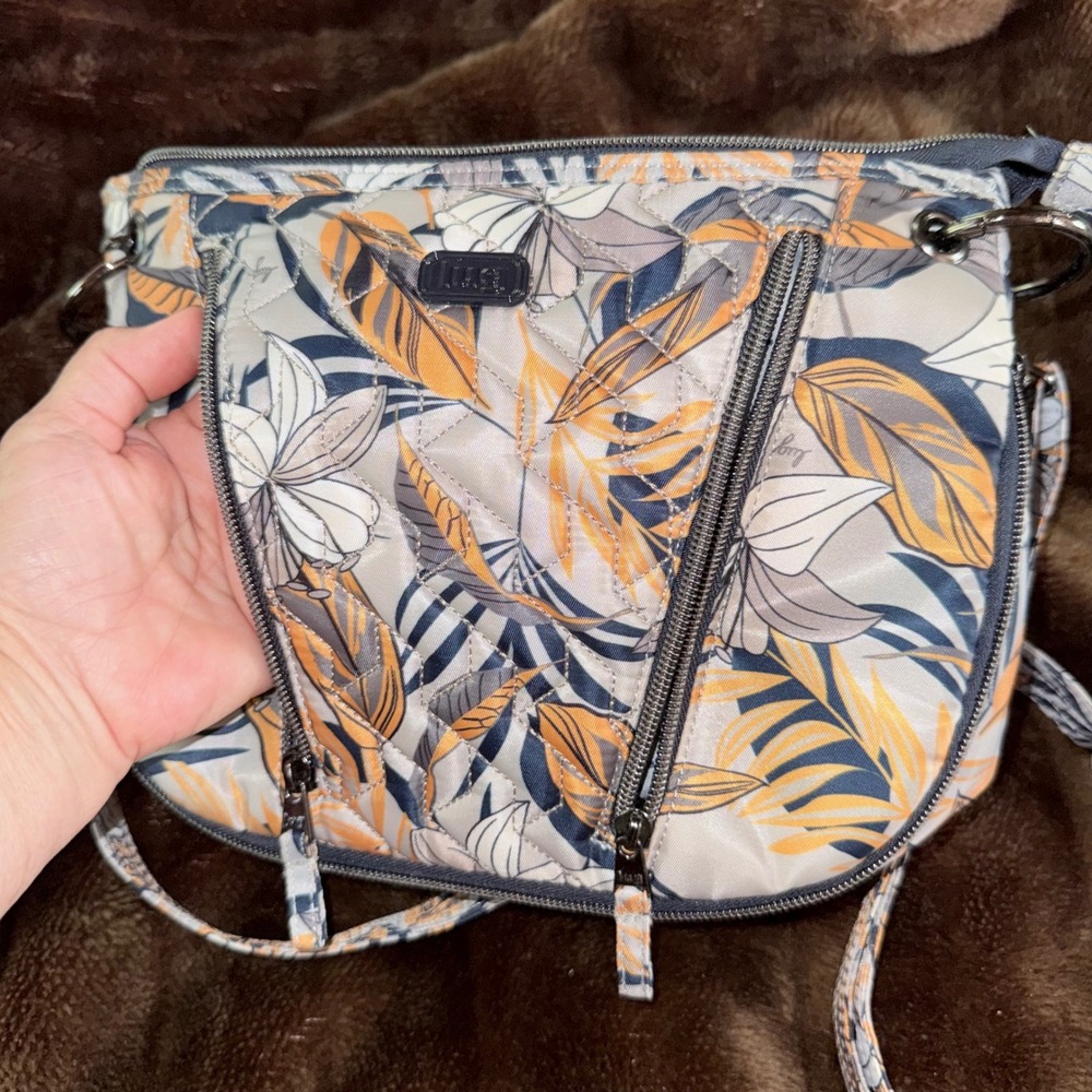 Lug Swivel Crossbody Bag RFID Small Tropical Floral Multi Quilted Unused